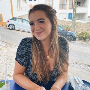 Meet your Posher, Mia